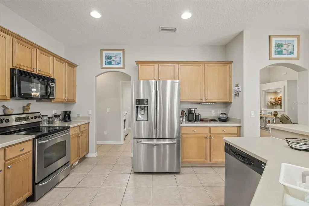 144 Costa Loop Street Auburndale FL 33823