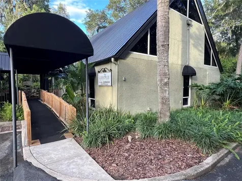 2139 NE 2nd Street Ocala FL 34470