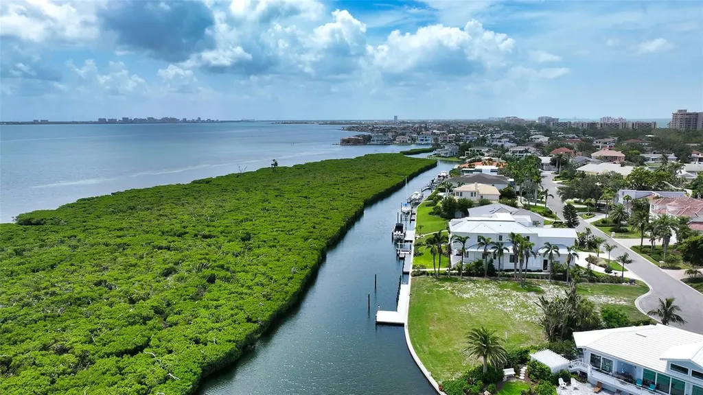 1630 Harbor Cay Lane Longboat Key FL 34228