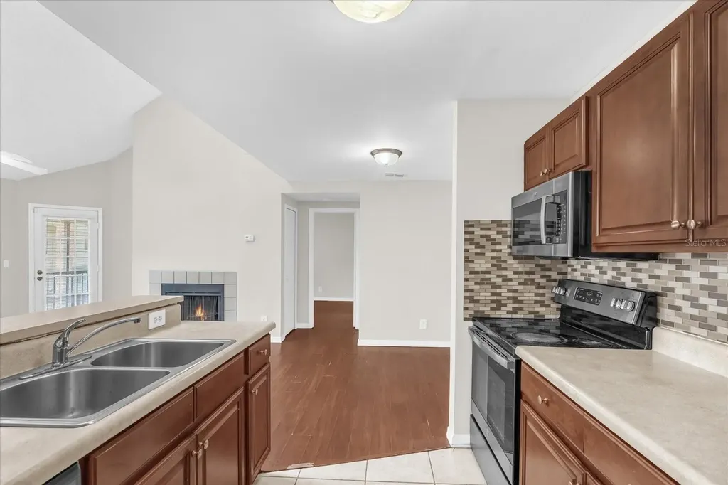 6040 Westgate Drive Orlando FL 32835