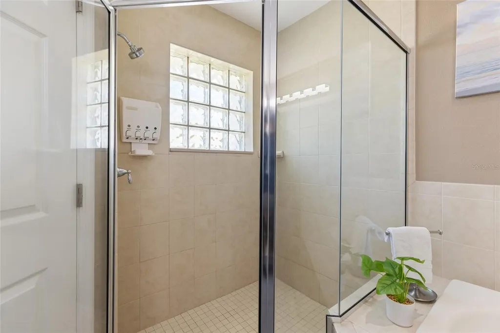 141 175th Avenue E Redington Shores FL 33708
