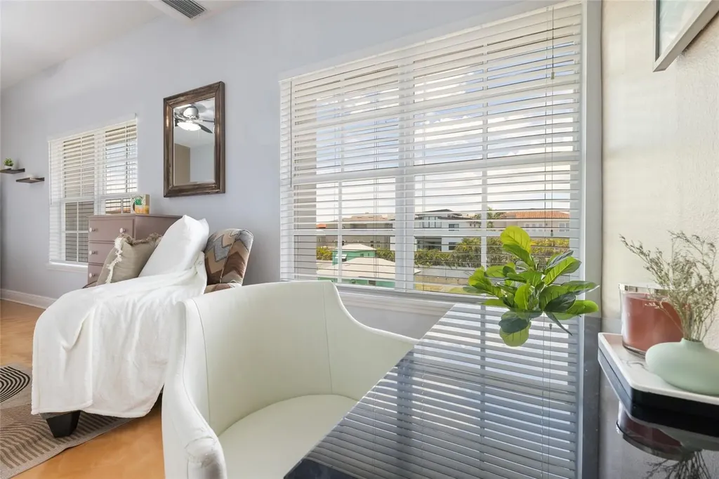 141 175th Avenue E Redington Shores FL 33708