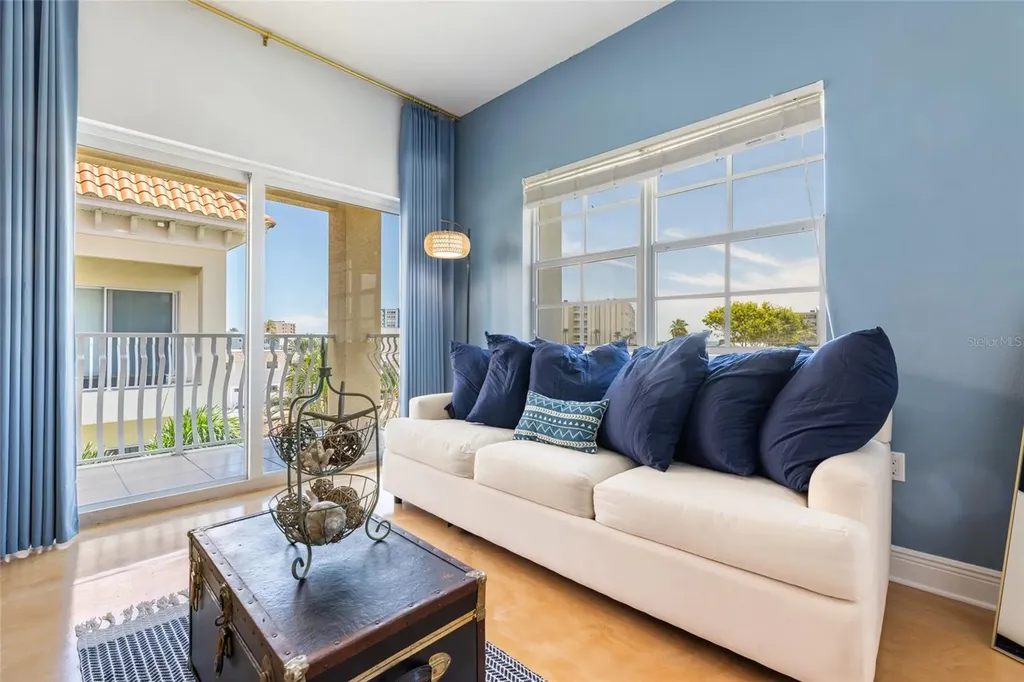 141 175th Avenue E Redington Shores FL 33708