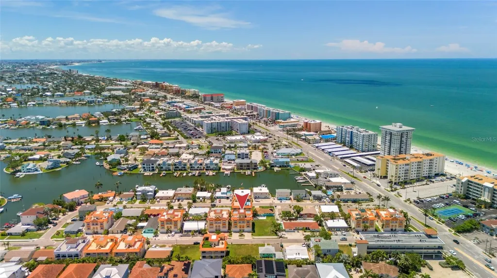 141 175th Avenue E Redington Shores FL 33708