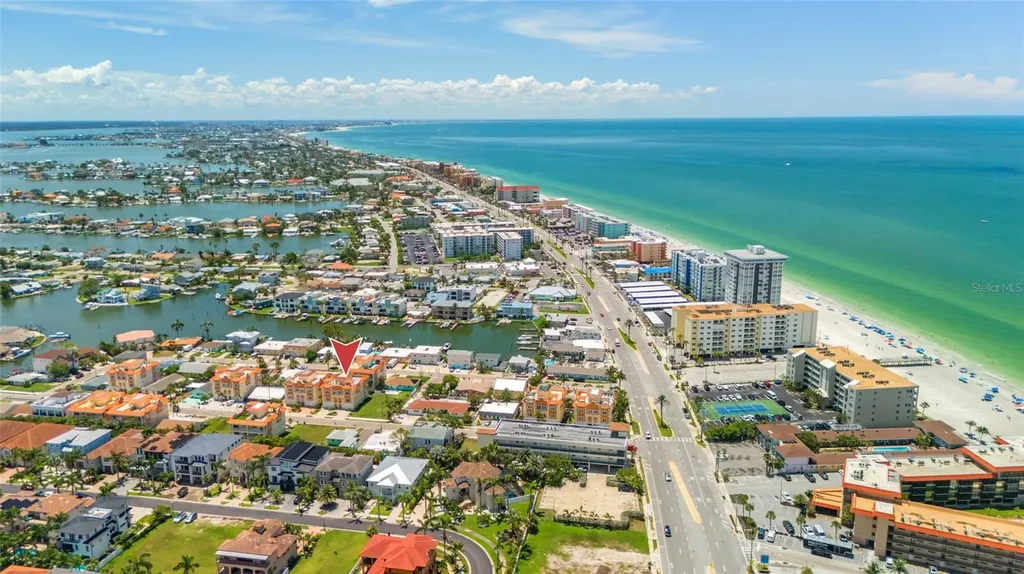 141 175th Avenue E Redington Shores FL 33708