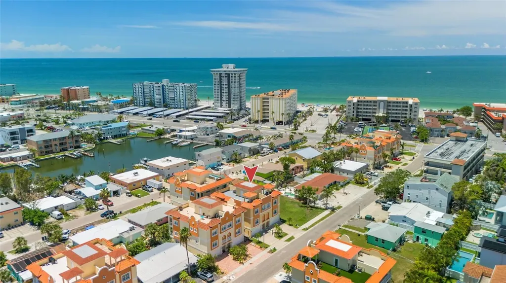 141 175th Avenue E Redington Shores FL 33708