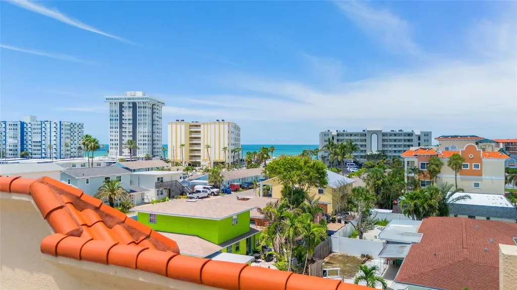 141 175th Avenue E Redington Shores FL 33708