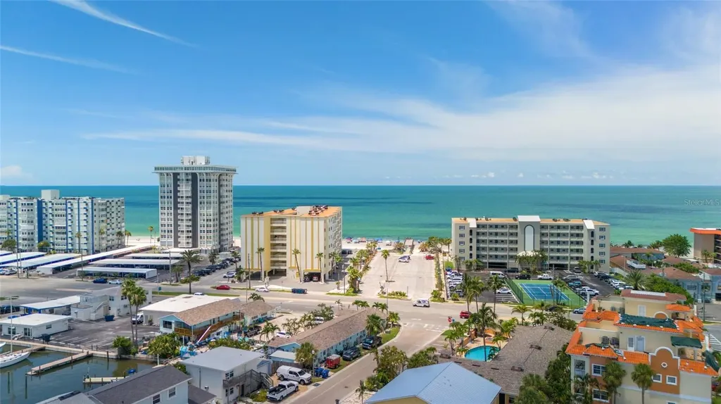 141 175th Avenue E Redington Shores FL 33708