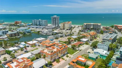 141 175th Avenue E Redington Shores FL 33708