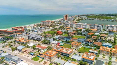 141 175th Avenue E Redington Shores FL 33708