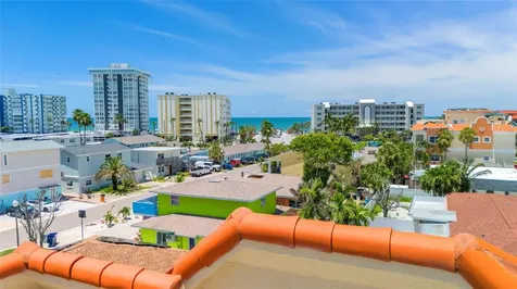 141 175th Avenue E Redington Shores FL 33708