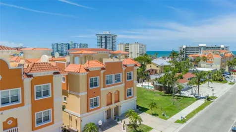 141 175th Avenue E Redington Shores FL 33708