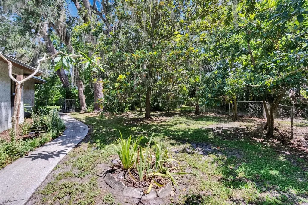 3102 E Trapnell Road Plant City FL 33566