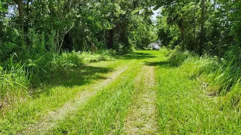 4TH Avenue San Antonio FL 33576