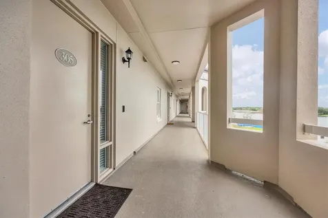 8111 Lakewood Main Street Lakewood Ranch FL 34202
