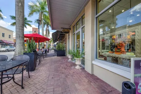 8111 Lakewood Main Street Lakewood Ranch FL 34202