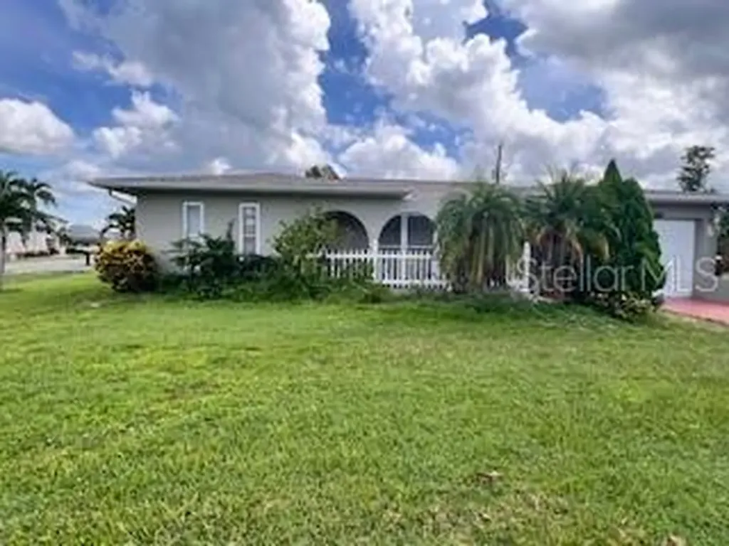 6282 Morning Avenue North Port FL 34287