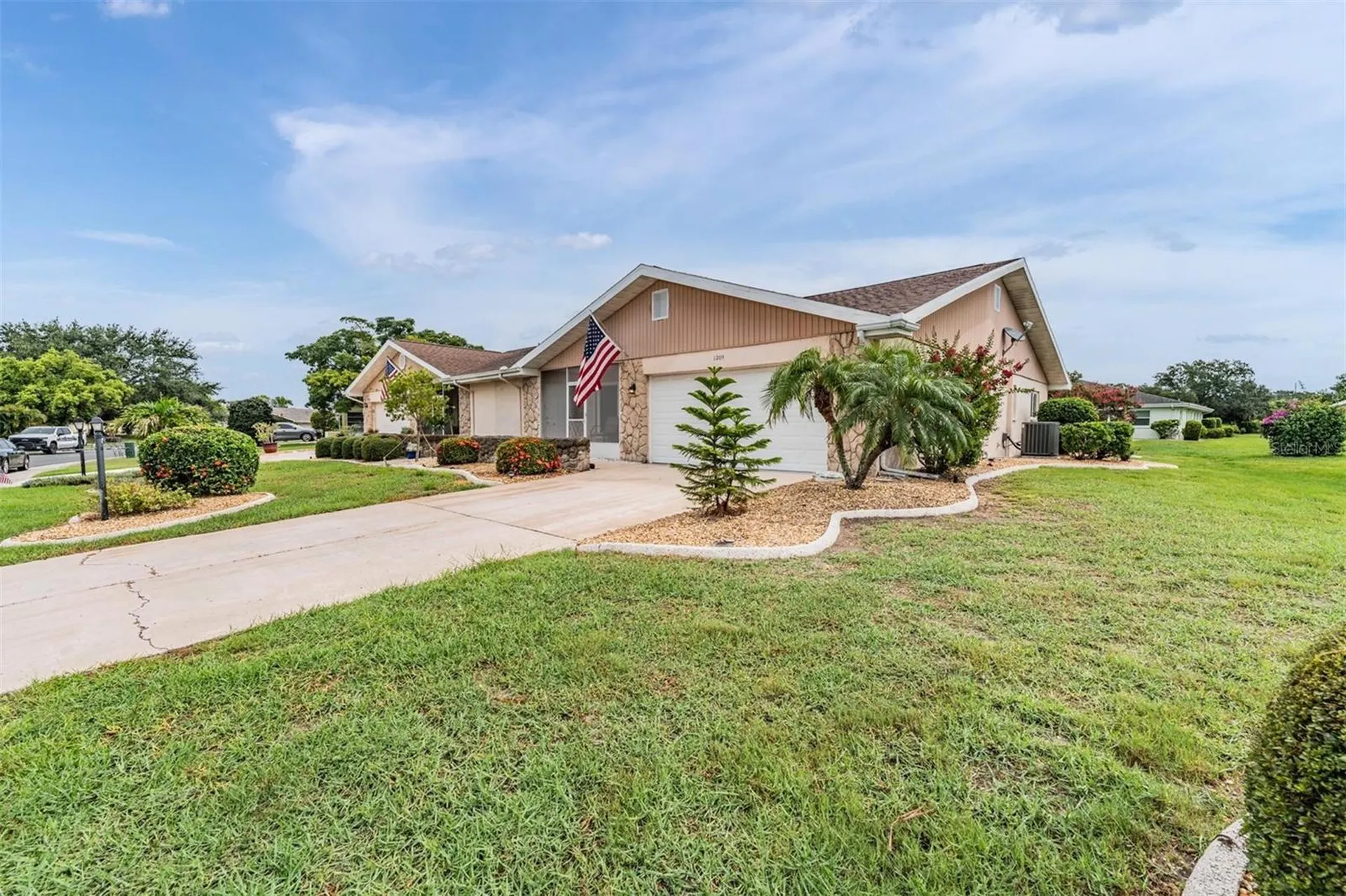 1209 Wild Feather Lane Sun City Center FL 33573