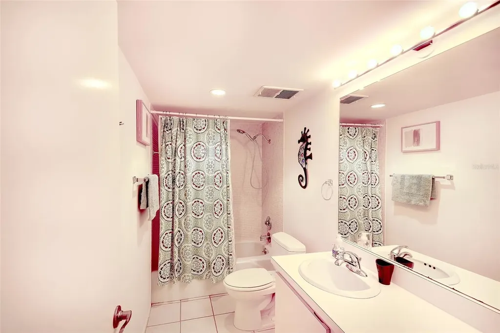 2039 Gulf Of Mexico Drive Longboat Key FL 34228
