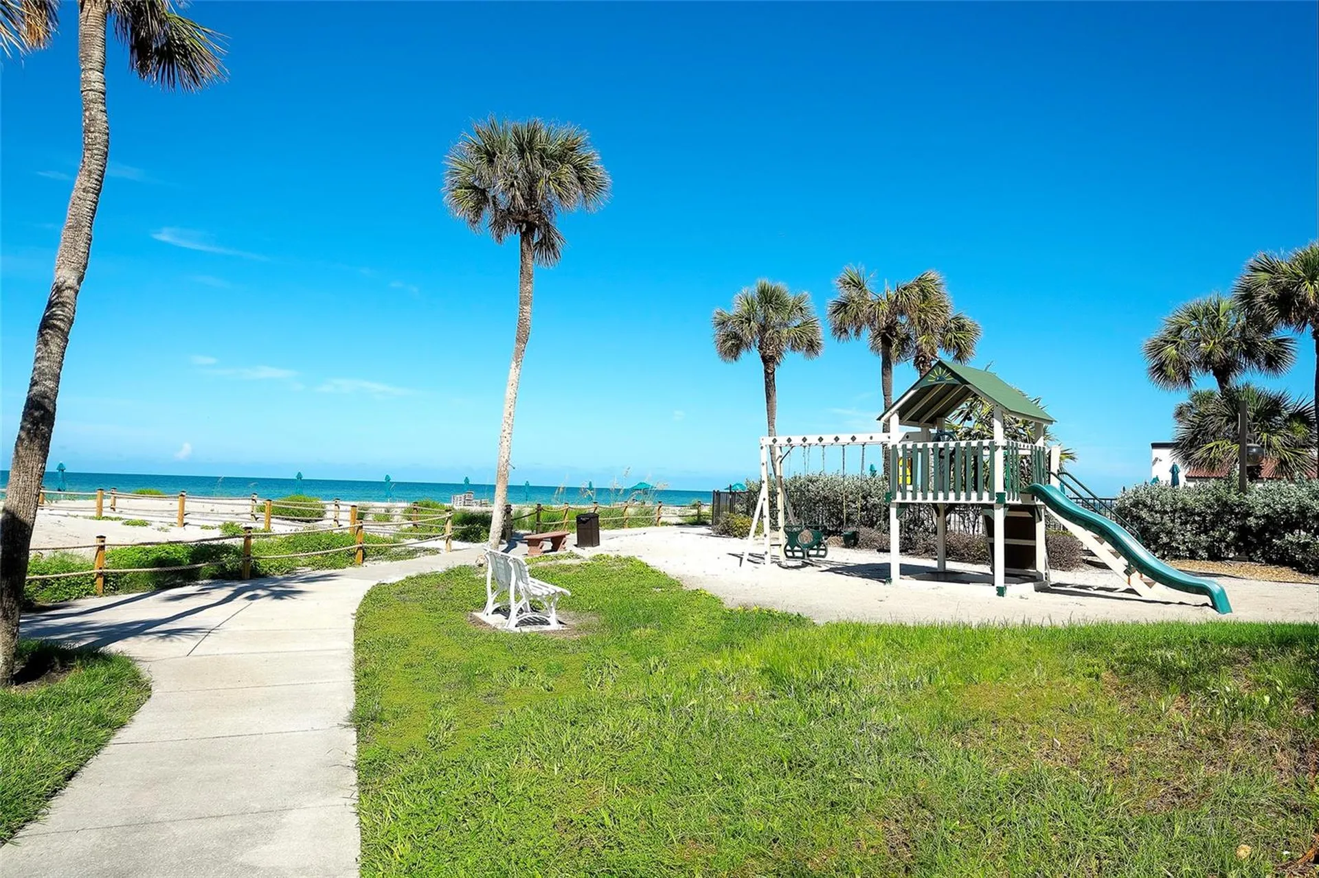 2039 Gulf Of Mexico Drive Longboat Key FL 34228