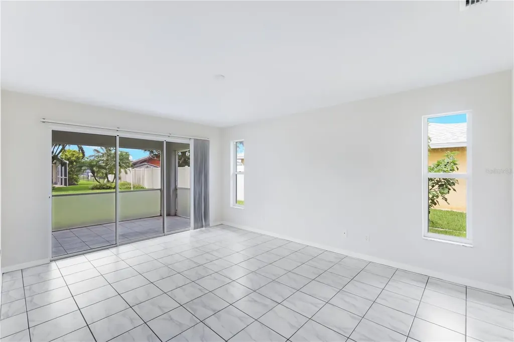 204 SE 19th Terrace Cape Coral FL 33990