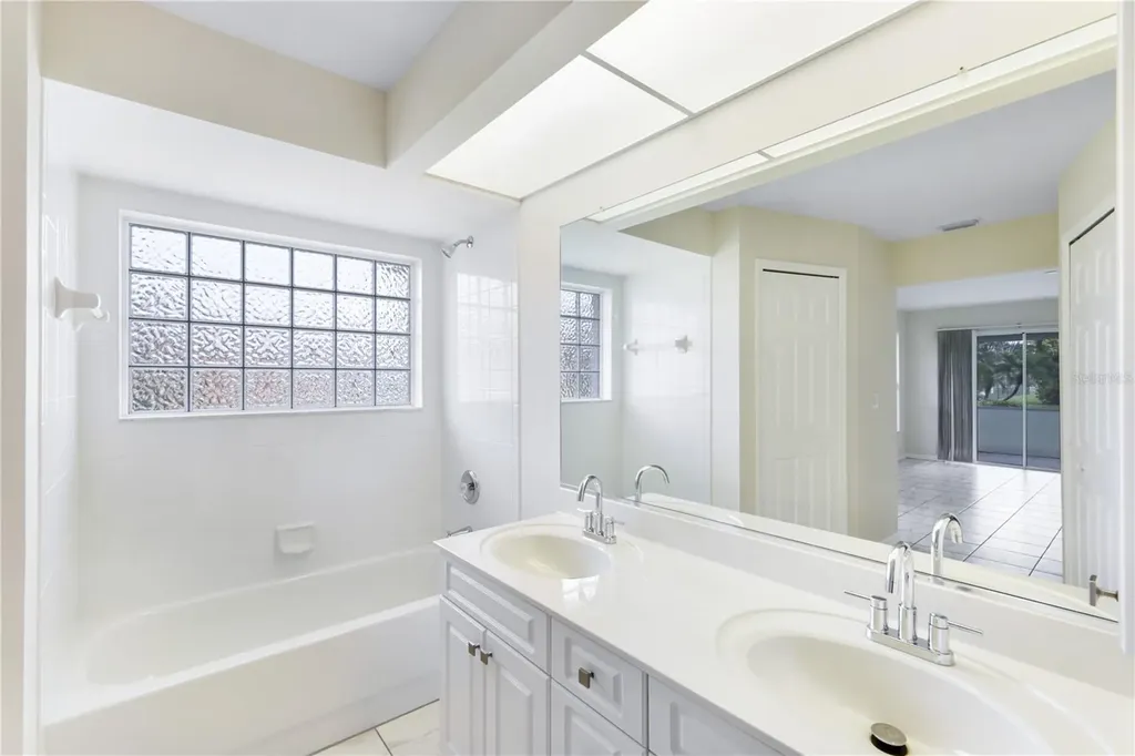 204 SE 19th Terrace Cape Coral FL 33990