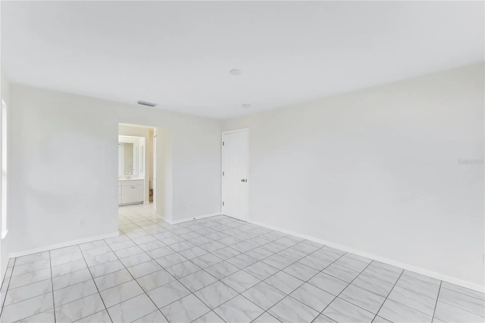 204 SE 19th Terrace Cape Coral FL 33990