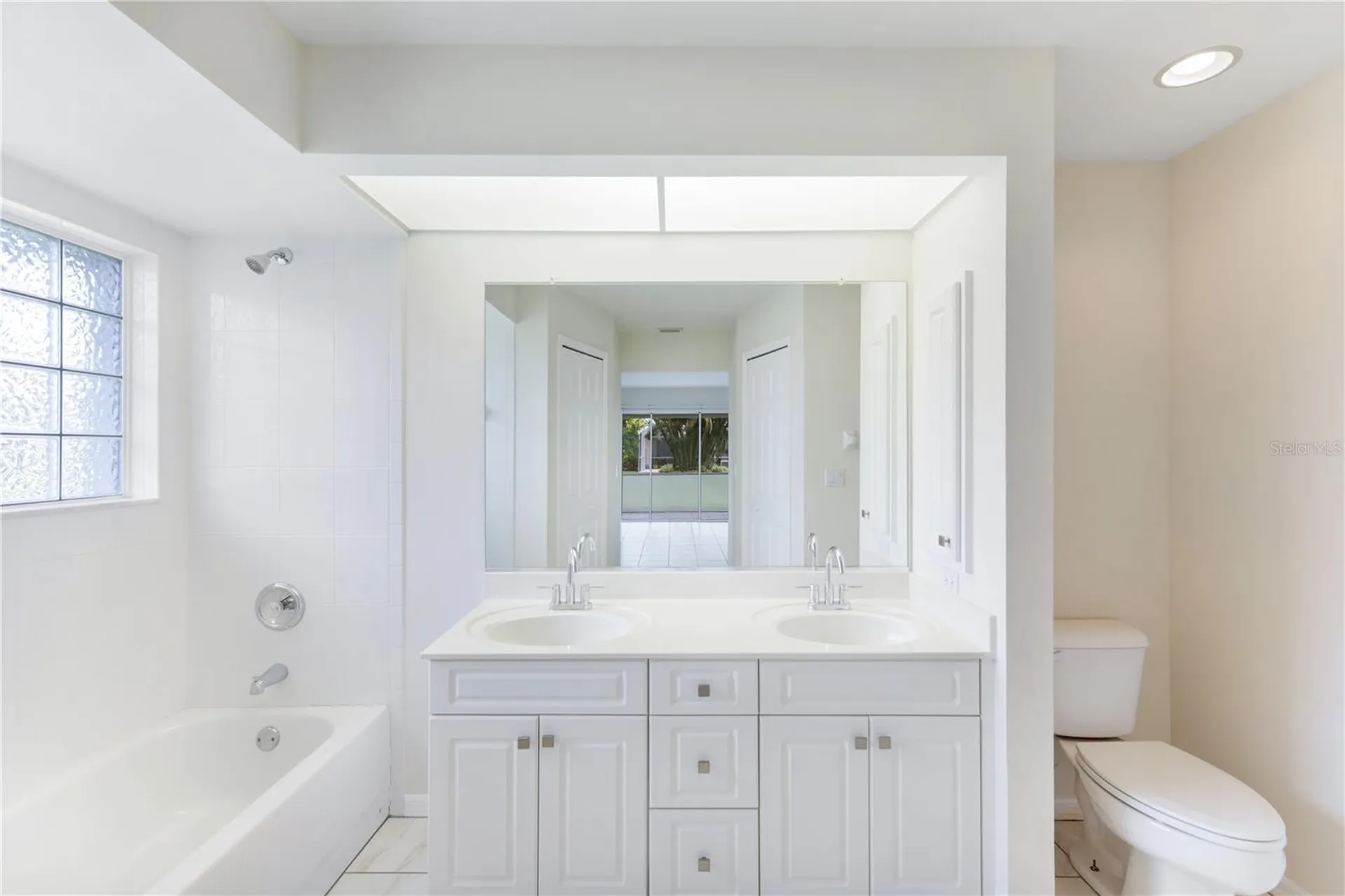 204 SE 19th Terrace Cape Coral FL 33990