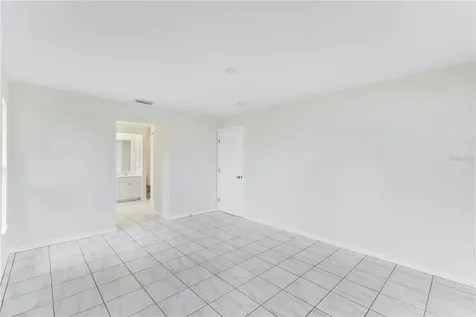 204 SE 19th Terrace Cape Coral FL 33990