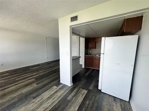 1185 58th Street N St Petersburg FL 33710