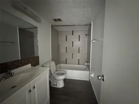 1185 58th Street N St Petersburg FL 33710