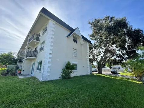 1185 58th Street N St Petersburg FL 33710