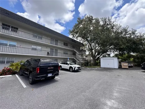 1185 58th Street N St Petersburg FL 33710