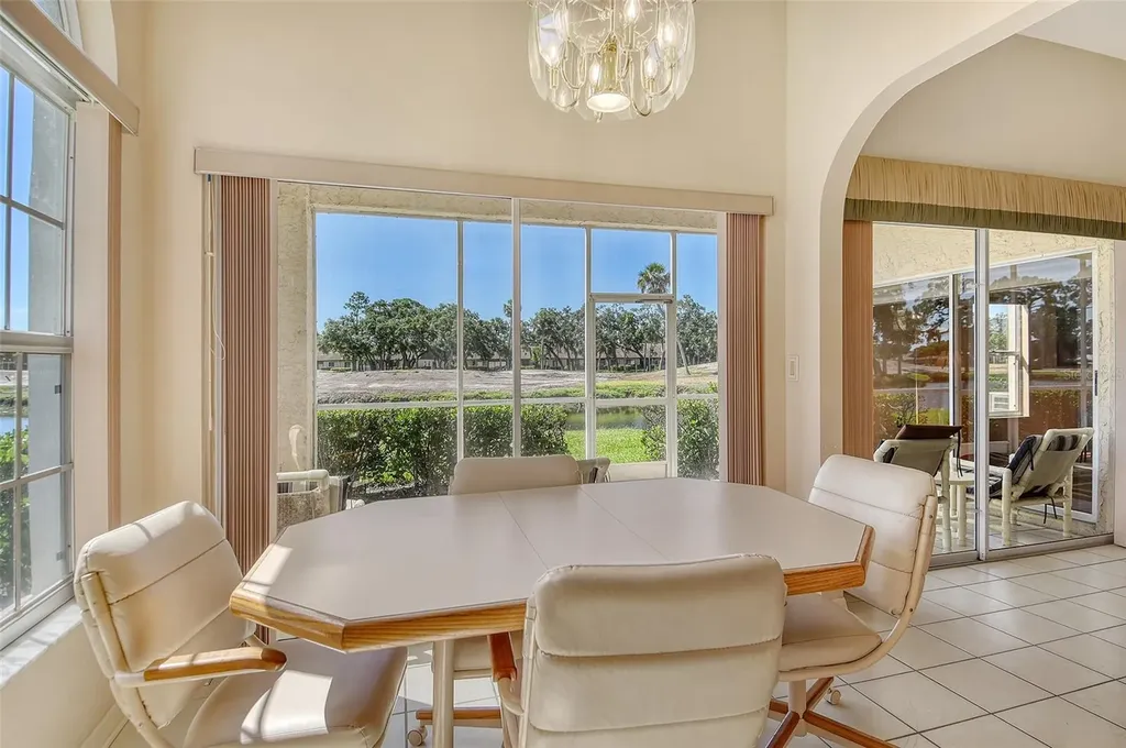 5598 Golf Pointe Drive Sarasota FL 34243