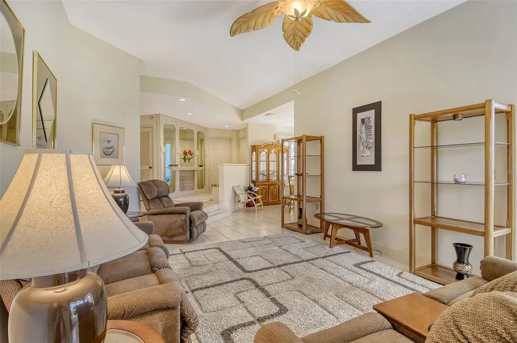 5598 Golf Pointe Drive Sarasota FL 34243