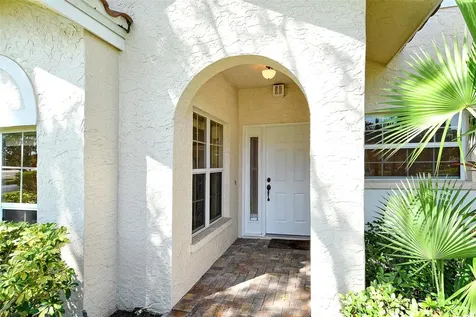 5598 Golf Pointe Drive Sarasota FL 34243