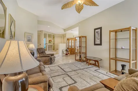 5598 Golf Pointe Drive Sarasota FL 34243