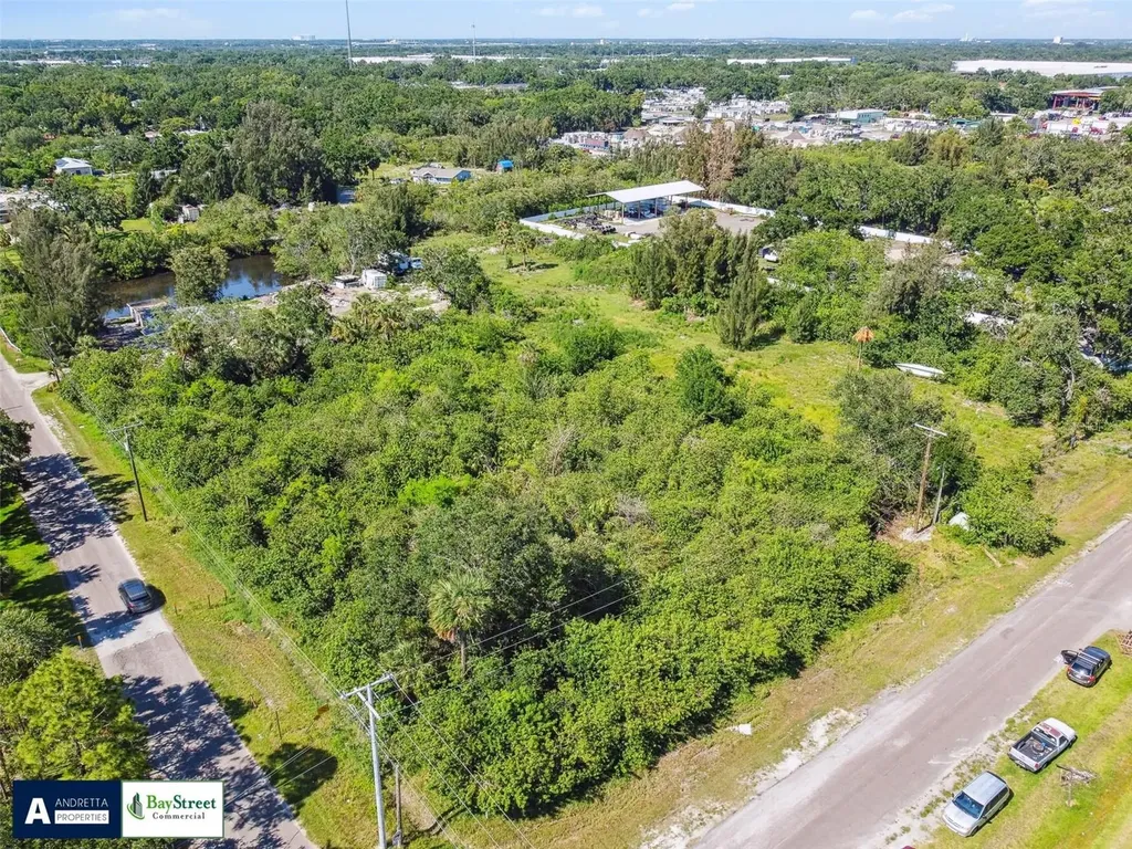 4713 El Camino Blanco Boulevard Tampa FL 33619