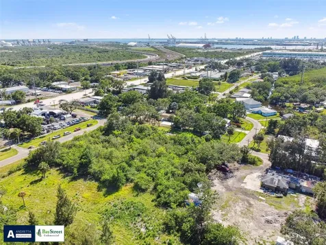 4713 El Camino Blanco Boulevard Tampa FL 33619