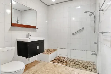 . J Street Guaynabo PR 00966