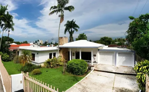 . J Street Guaynabo PR 00966