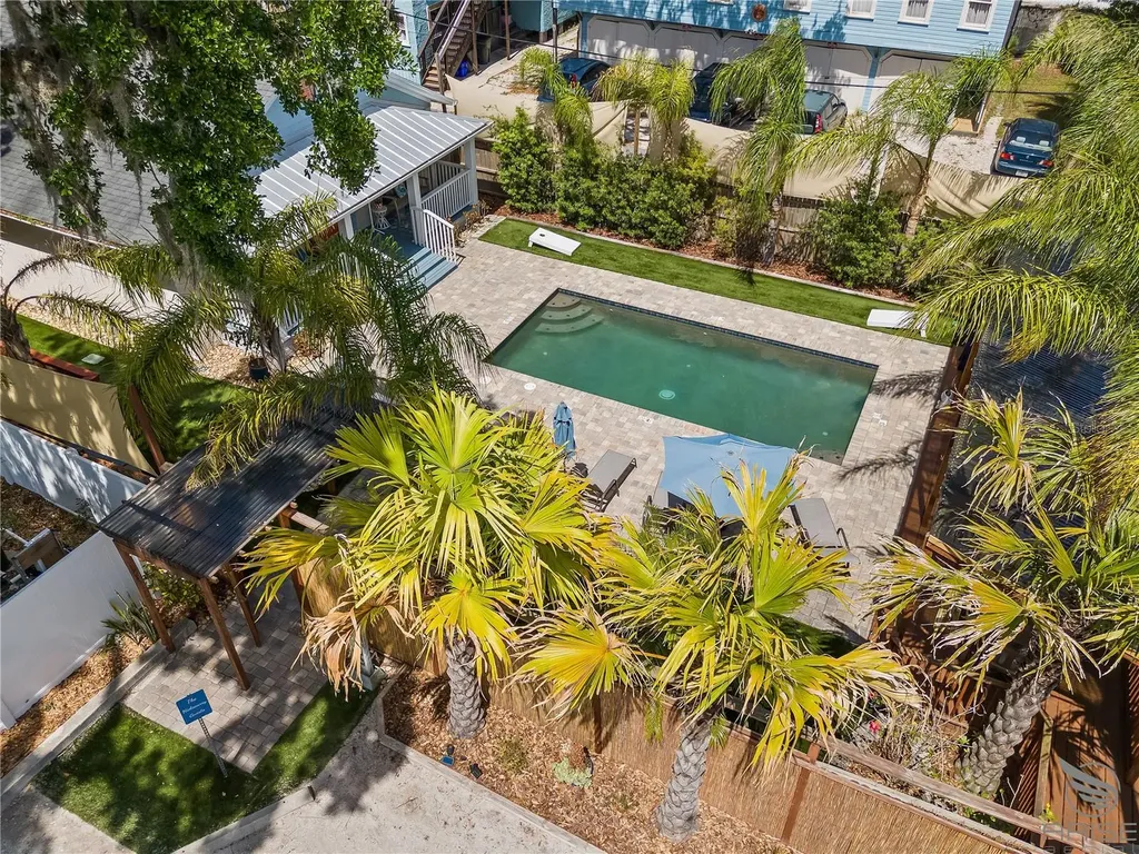 305 Live Oak New Smyrna Beach FL 32168