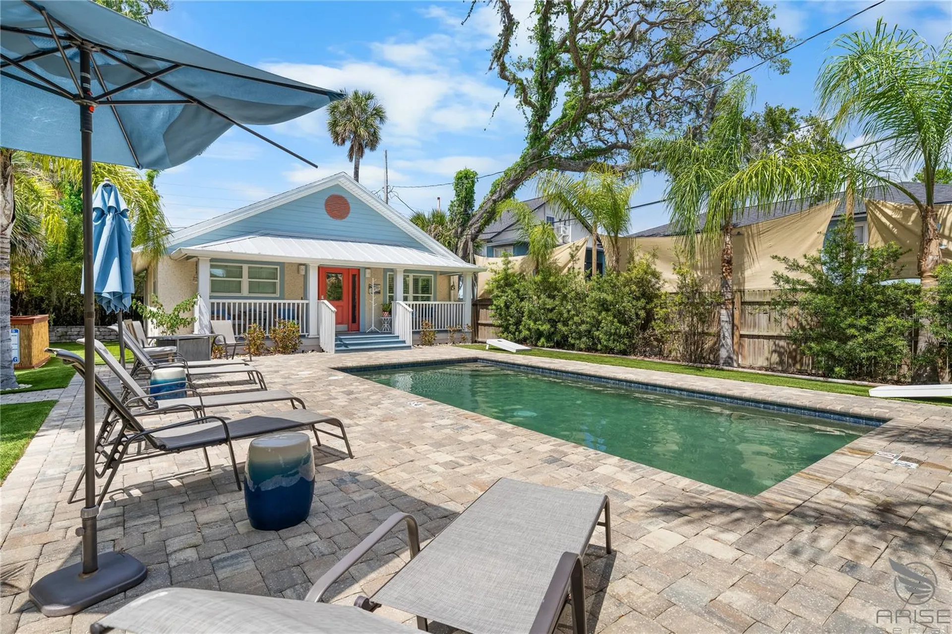 305 Live Oak New Smyrna Beach FL 32168