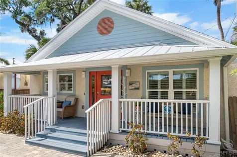 305 Live Oak New Smyrna Beach FL 32168