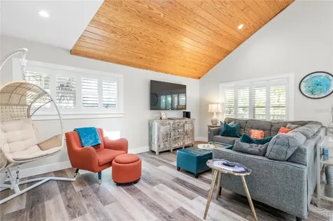 305 Live Oak New Smyrna Beach FL 32168
