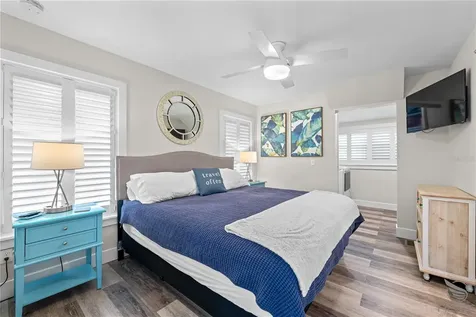305 Live Oak New Smyrna Beach FL 32168