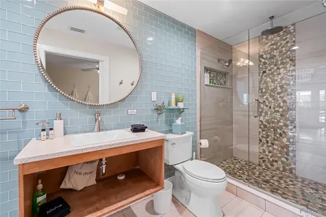 305 Live Oak New Smyrna Beach FL 32168
