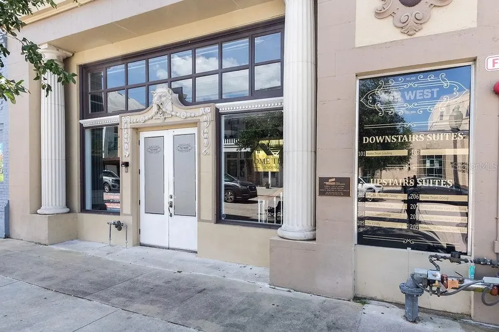 112 W Indiana Avenue Deland FL 32720