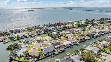 2127 Lagoon Drive Dunedin FL 34698