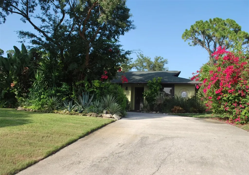 2813 Sabal Palm Drive Edgewater FL 32141
